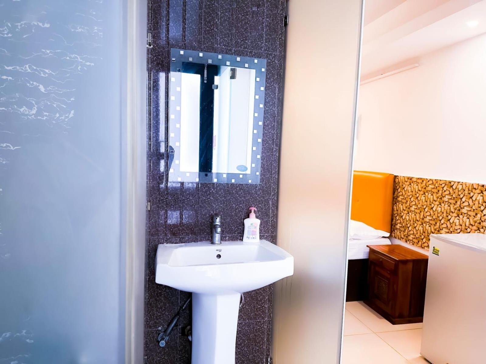Hotel Blueberry Ню Делхи Екстериор снимка